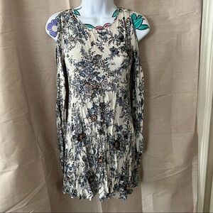 Anerican Eagle White Blue Floral Long Sleeve Dress